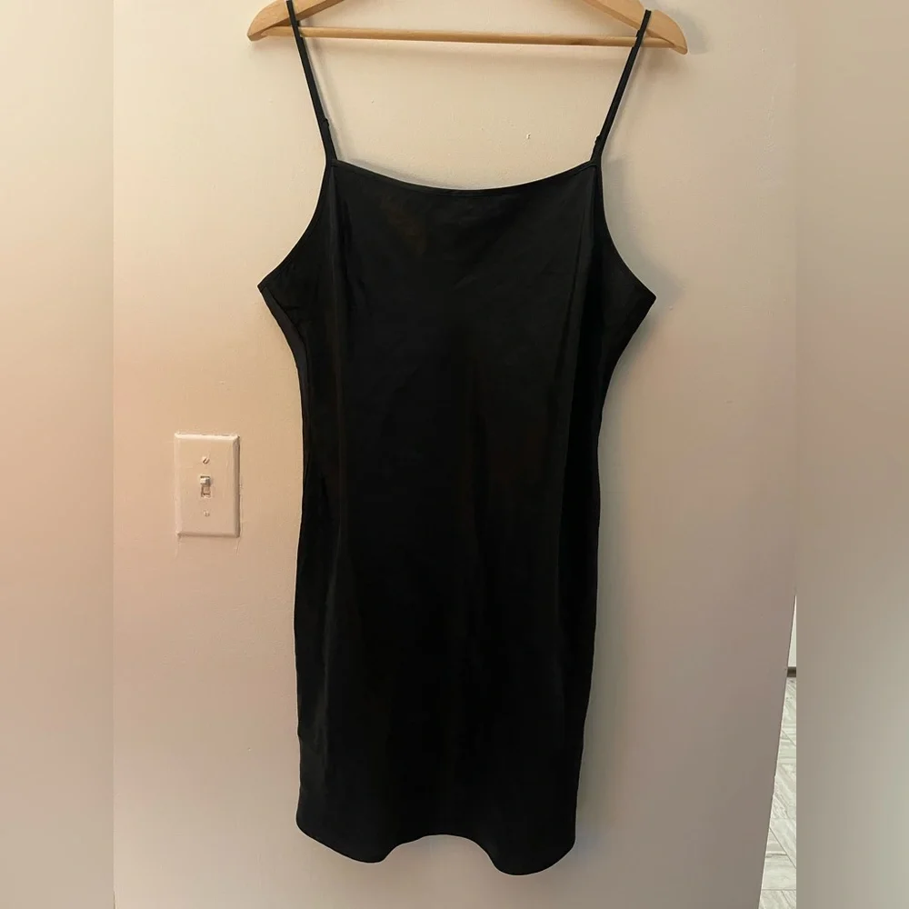 Babaton Romero Mini Slip Dress (Black, L) from Aritzia - Picture 10 of 11